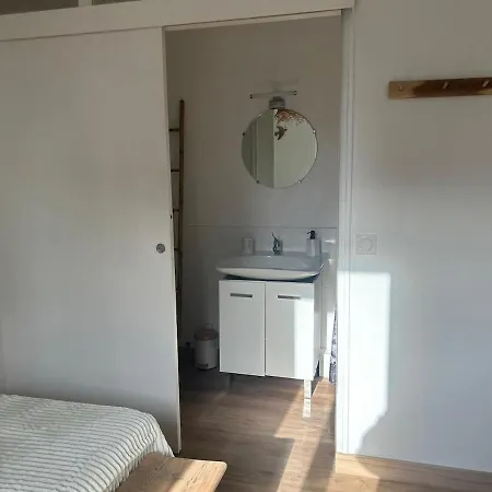 Holiday home Les Pieds Dans L Eau Bord De Andernos-les-Bains